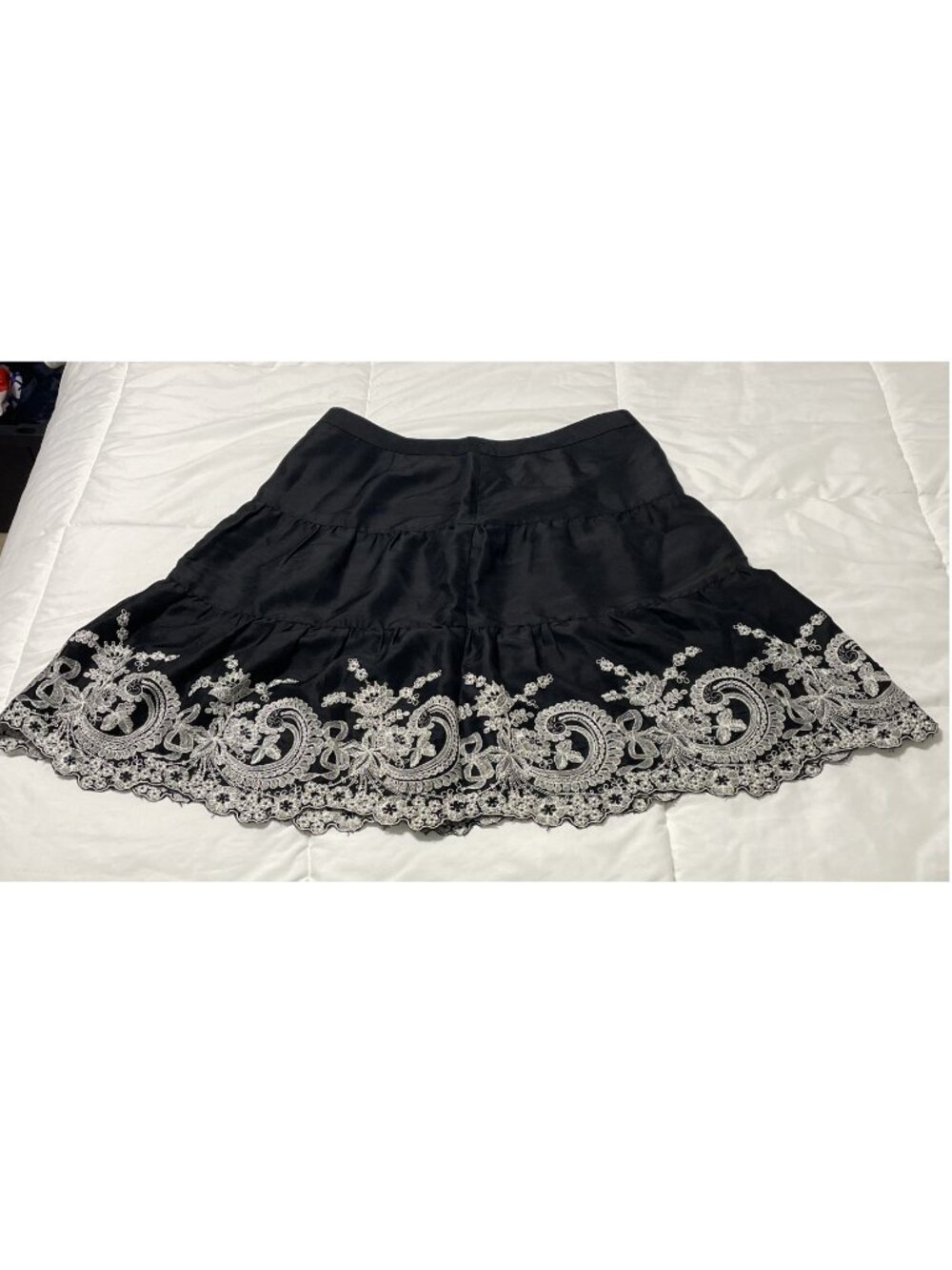 Moiselle Luxury 100% Silk A Line Skirt Metallic Silver Floral Embroidered Lace 4